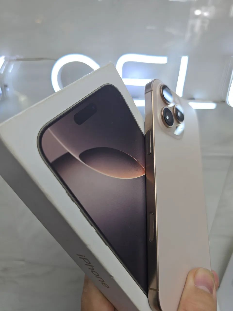 IPHONE 16 PRO MAX DESERT 256GB 90% - Foto 3