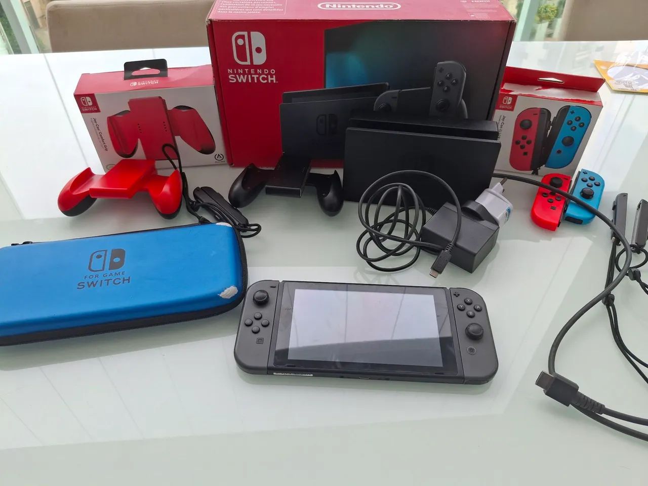 Nintendo switch cinza com micro sd 64 gb,suporte extra, case e