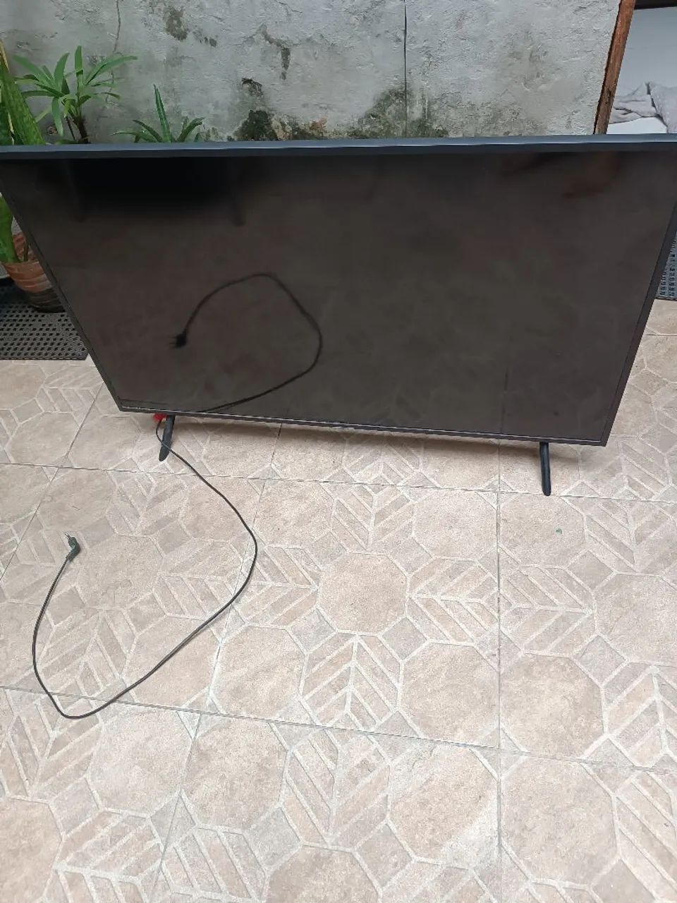 Televisão pra retirada de peças 