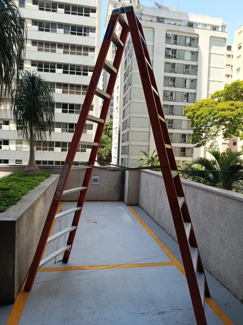 Escada - Foto 3