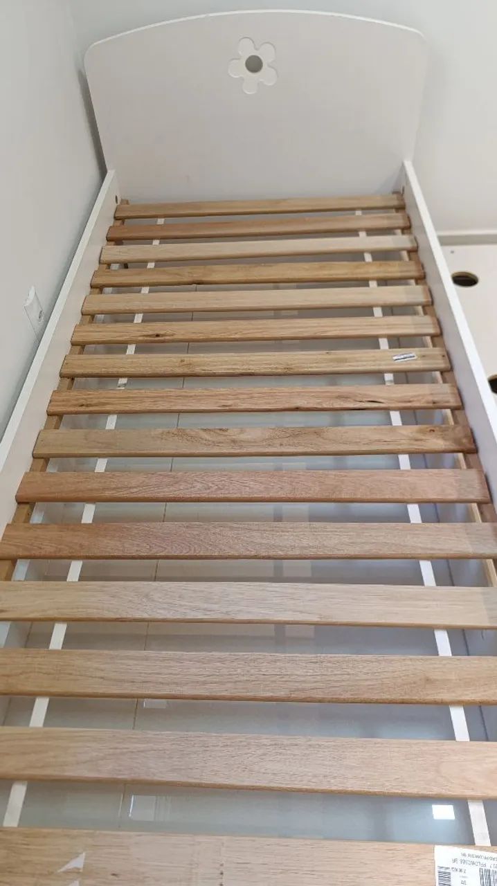 Cama de solteiro Tok Stok com auxiliar e colchão Ortobom  - Foto 4