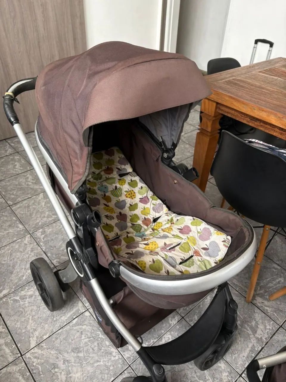 Carrinho de bebê - Chicco Urban - Foto 4