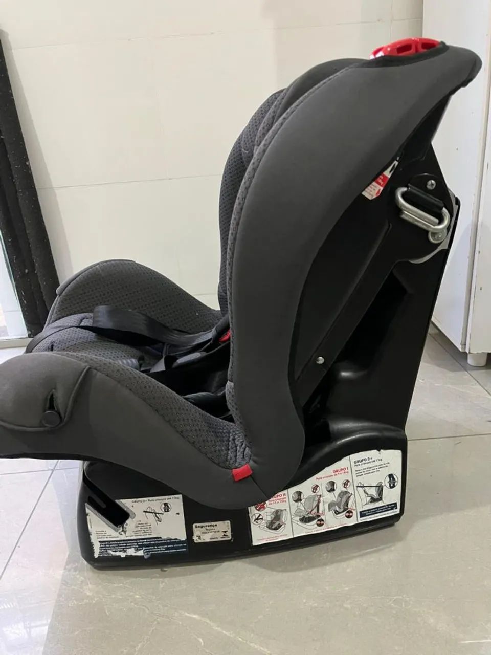 Cadeira infantil para carro em excelente estado 