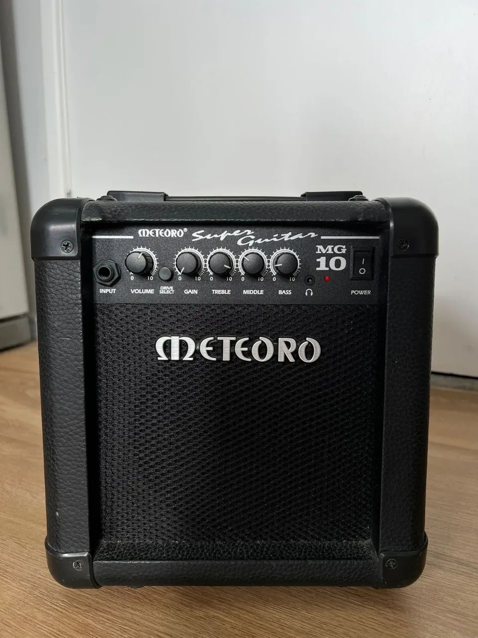 Amplificador Meteoro MG10 - Aceito oferta