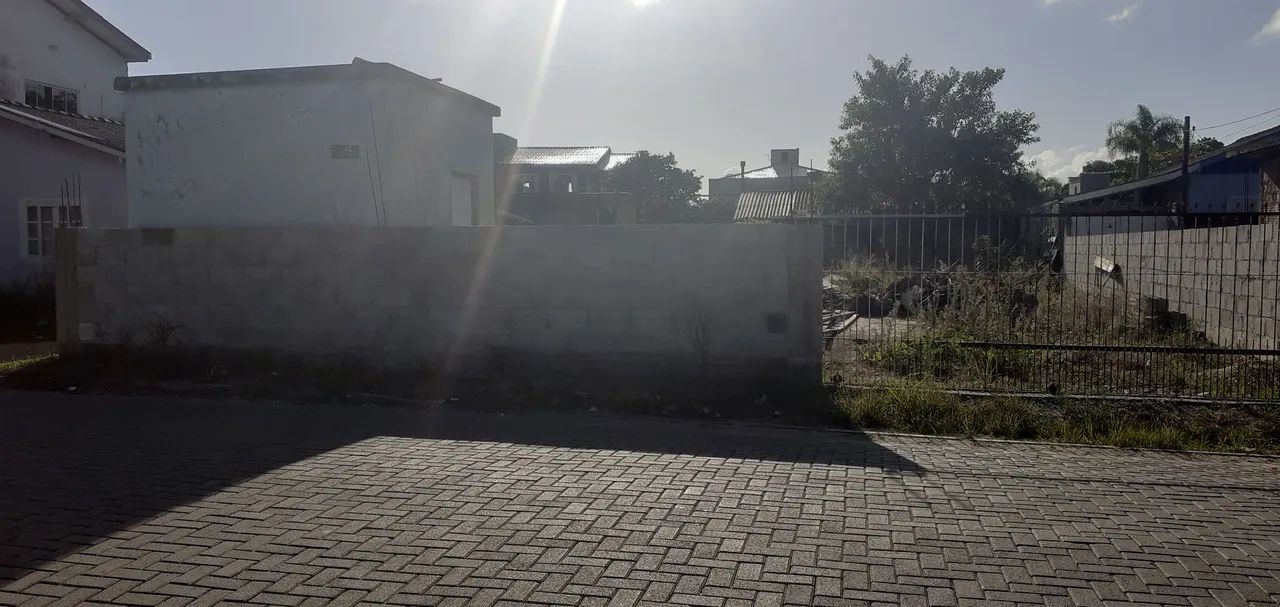 Vendo Terreno na barra do aririu
