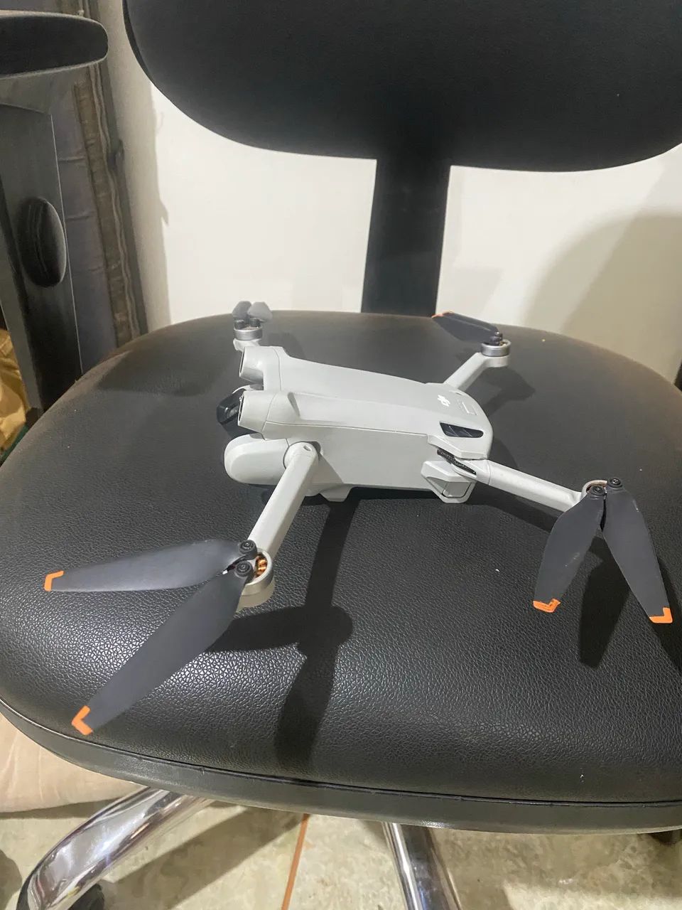 Drone DJI Mini 3 Pro controle com tela e combo Fly More - Foto 4