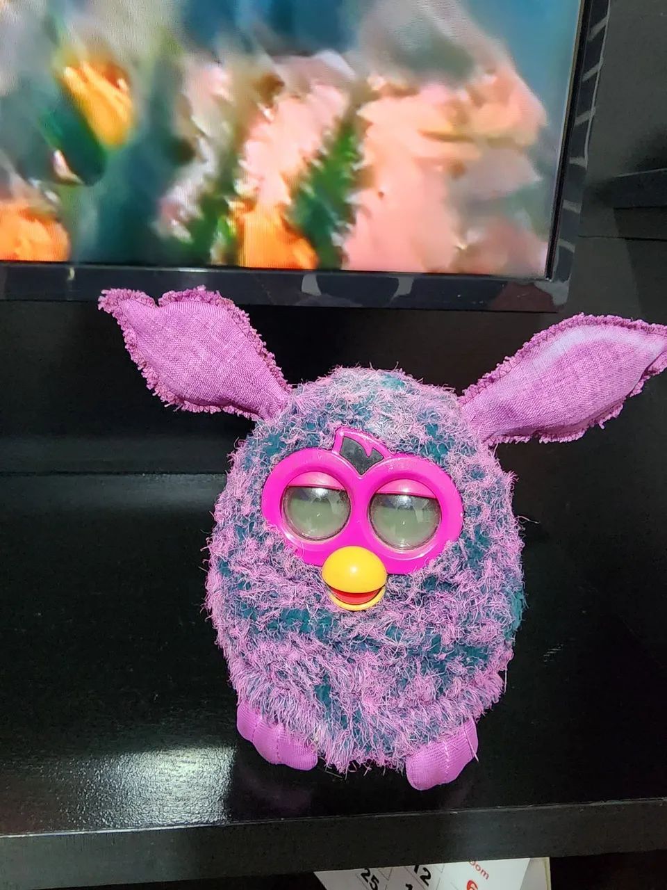 Boneco Furby Original com Orelhas de Tecido ( Desapego)