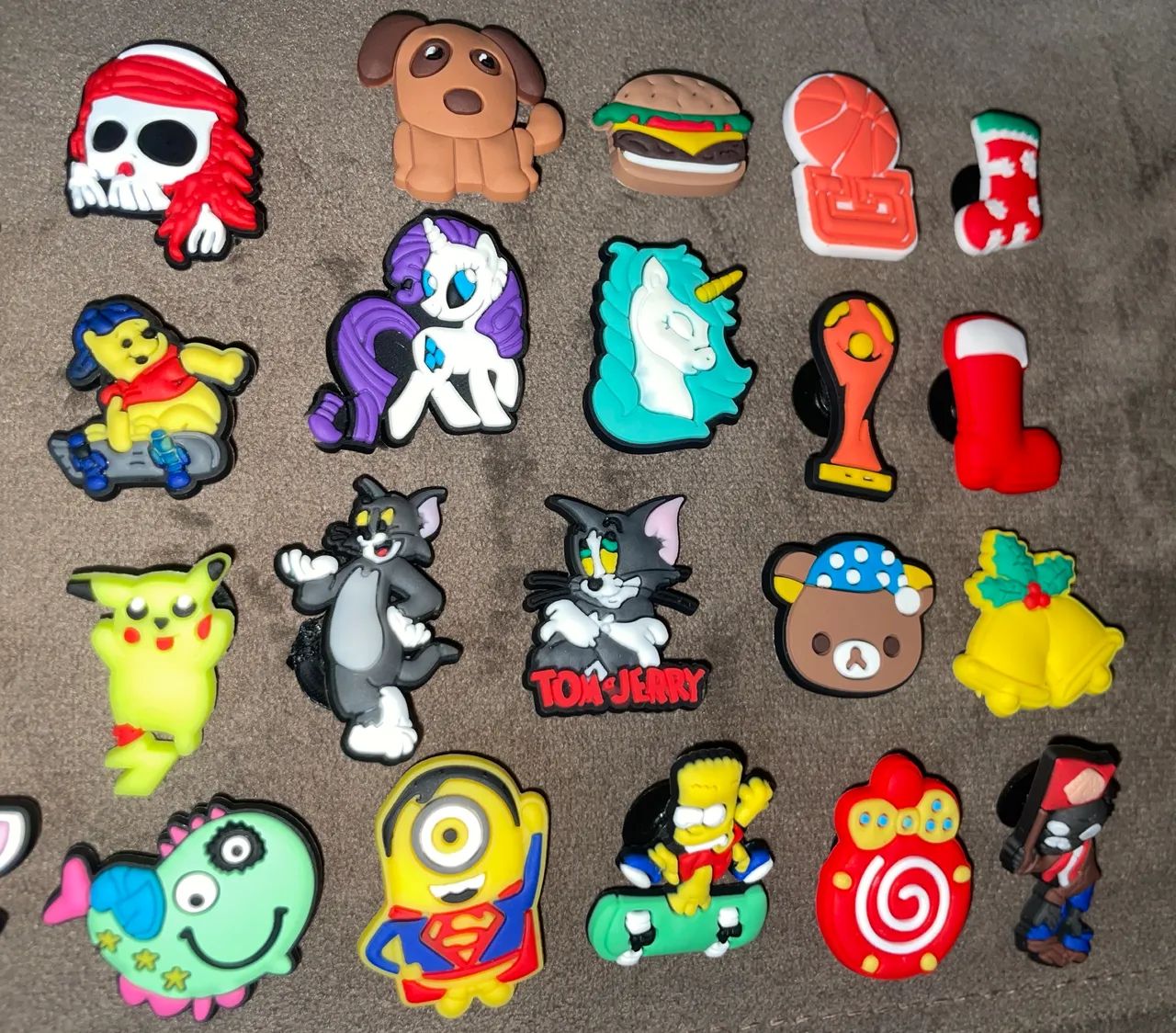 Pins para Crocs sandálias  - Foto 4