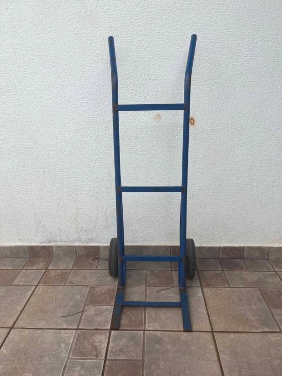 Carrinho de Mão  com duas rodas - Usado