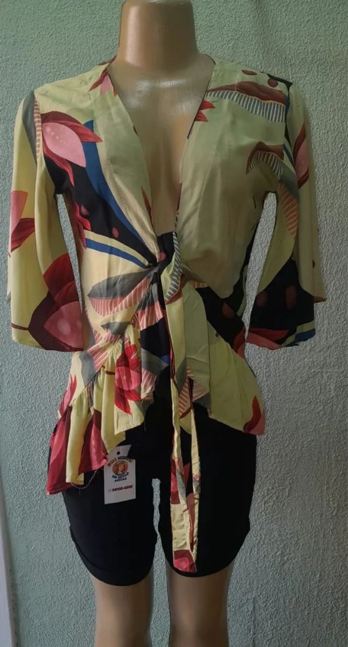 Blusa e bermuda