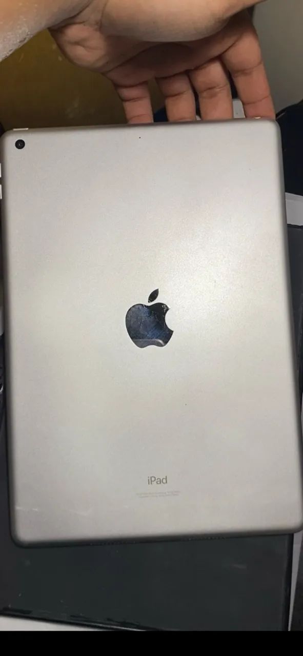 iPad 9ª geração 64 GB + Caixa + Capa Funcionando perfeitamente 