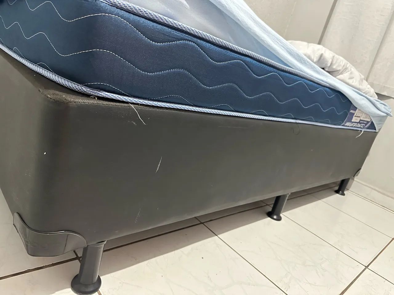 Colchão e box Ortobom solteiro 