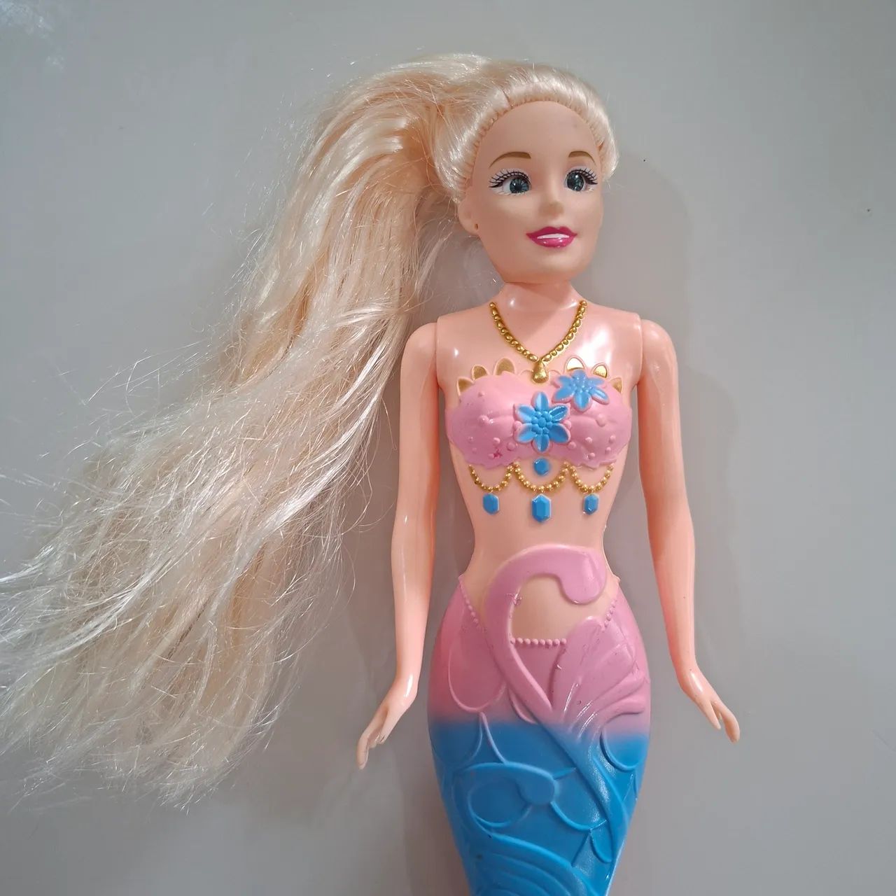 Boneca Sereia com Calda Articulada - Foto 4