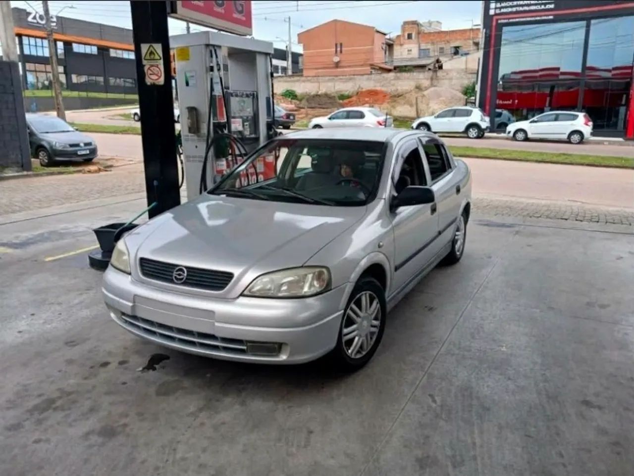 Chevrolet Astra Astra Sedan 2.0/CD/ Expres.GLS 2.0 8V 4p 2002