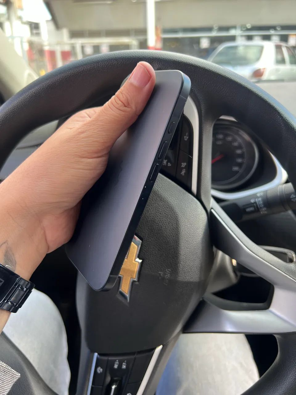 iPhone 16