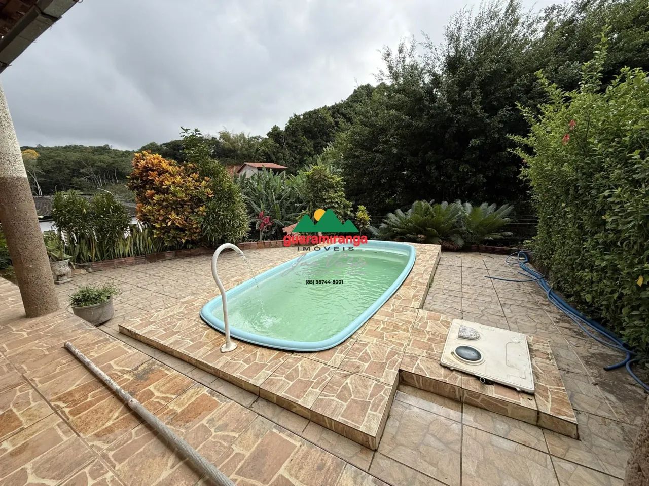 Chale completo na serra, com 176m², piscina, deck e excelente localizada a 400 m - Foto 5