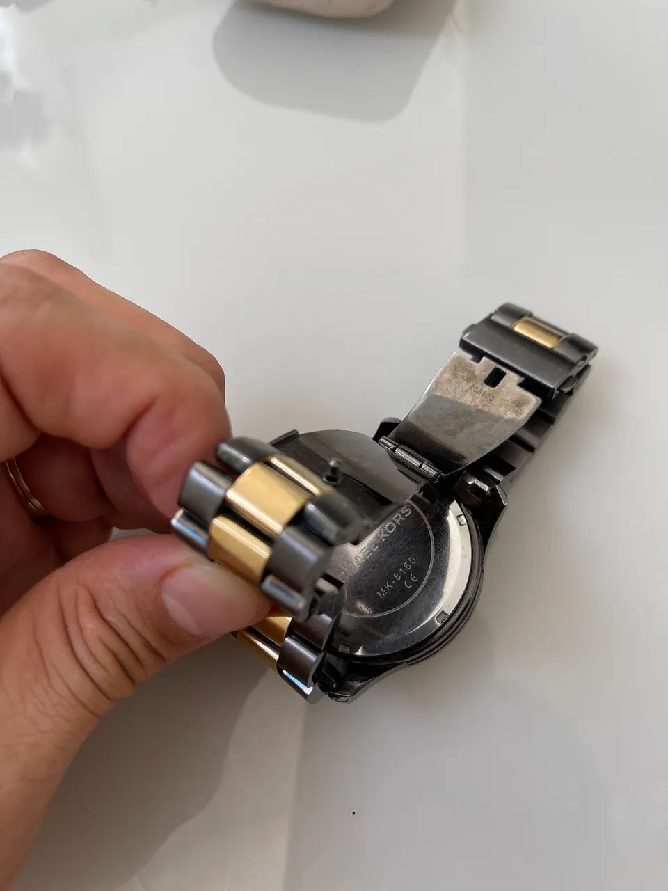 Relógio Michael Kors Original preto e dourado - Foto 5