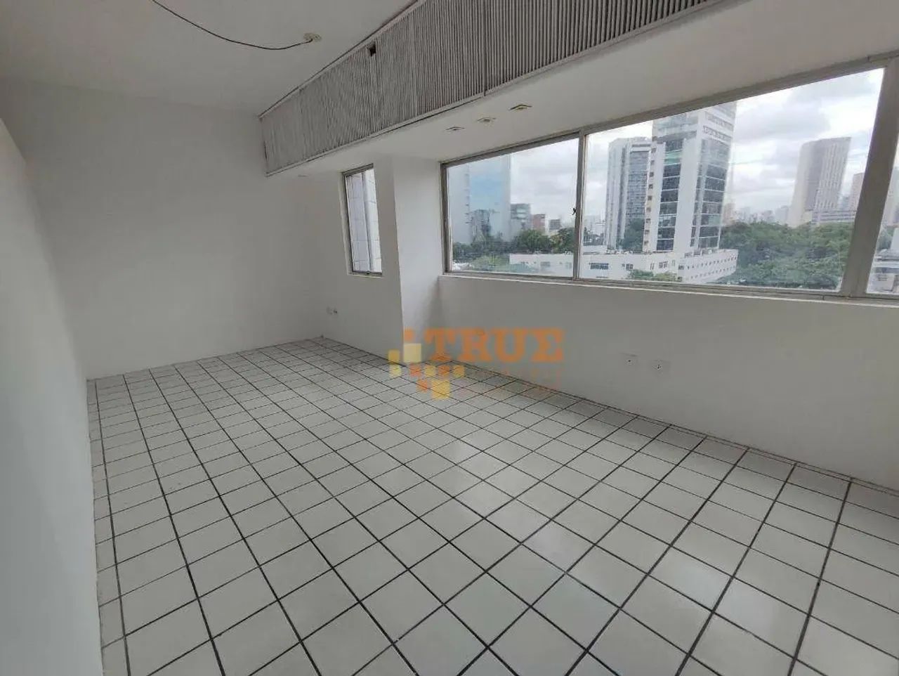 SALA 75M NA ILHA DO LEITE - OPORTUNIDADE! - Foto 4