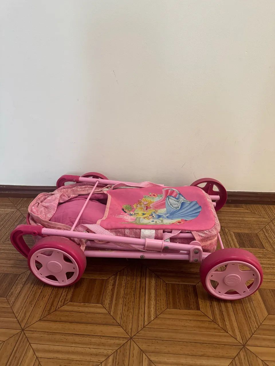 Carrinho de boneca das princesas - 2 em 1 - Foto 3