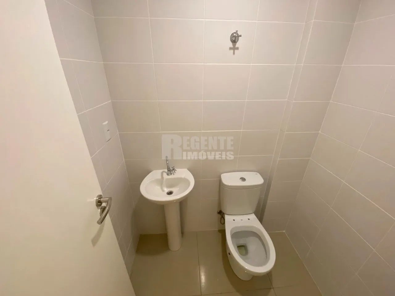 Ótima sala comercial para locação no bairro Itacorubi! - Foto 4