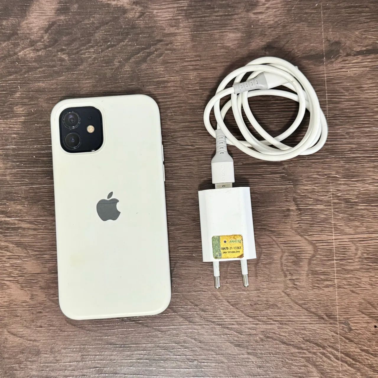 iPhone 12 iPhone