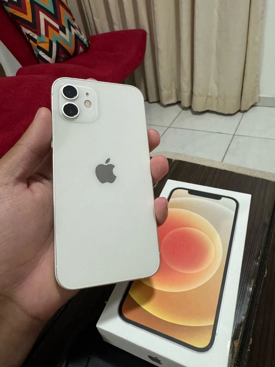iPhone 12 64 gigas branco  - Foto 2