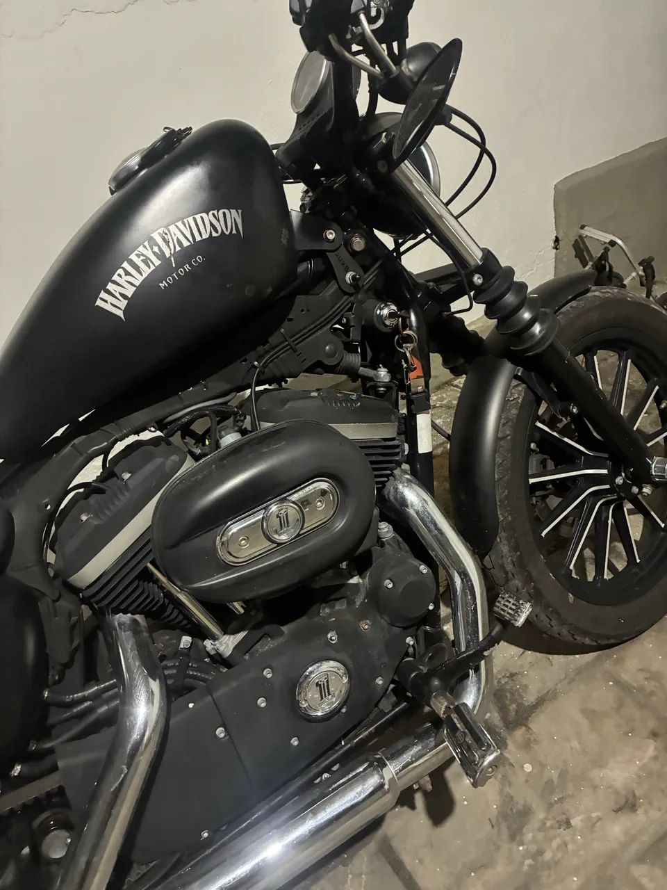 HARLEY DAVIDSON IRON 883 - Foto 4