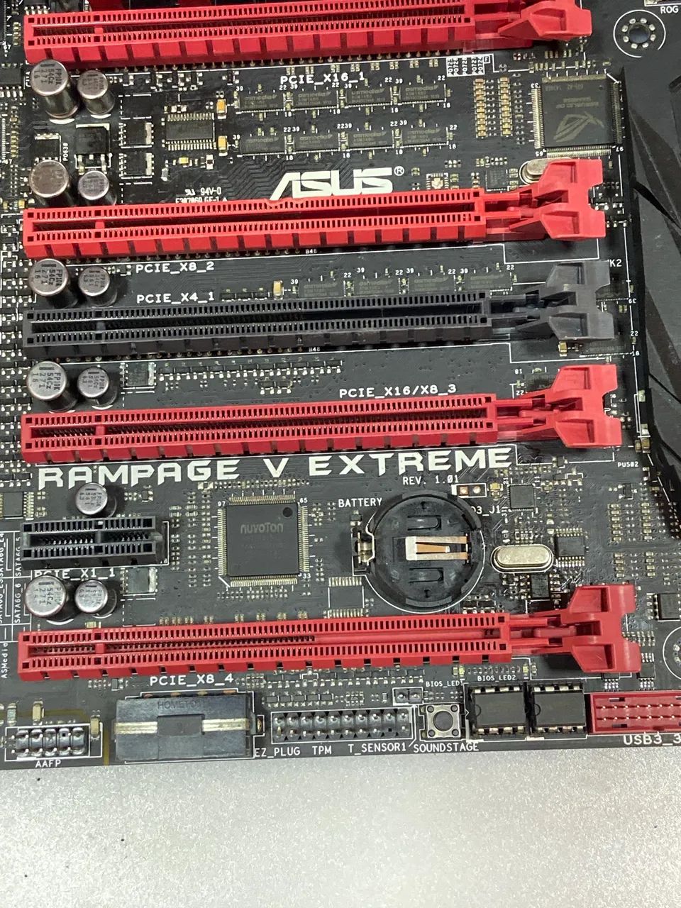 Placa mãe asus raspagem v extreme com defeito  - Foto 2