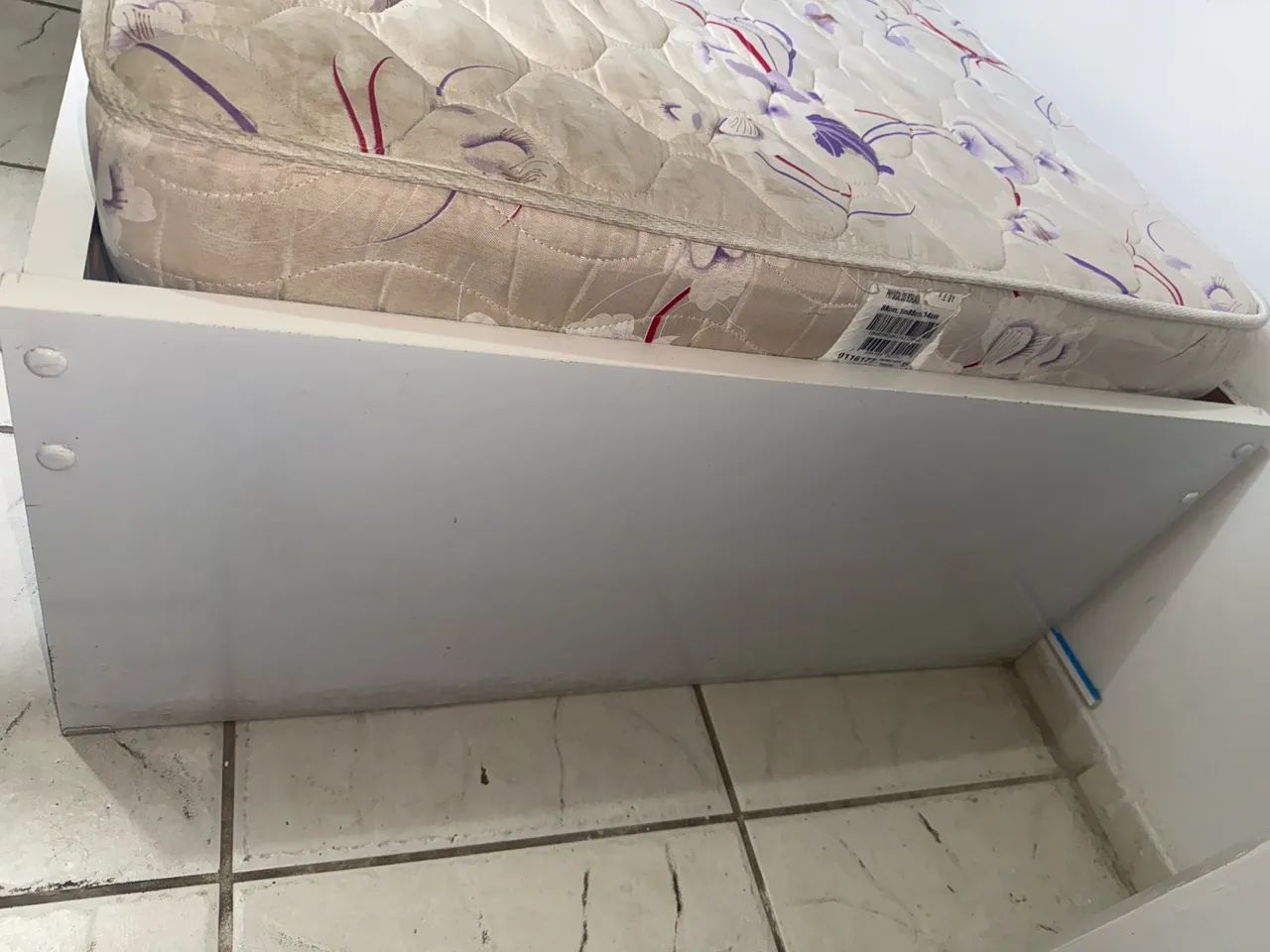 Cama de solteiro branca - Foto 3