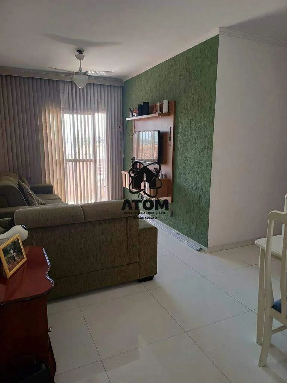 Apartamento com sacada e 2 dormitórios à venda no Bonfim