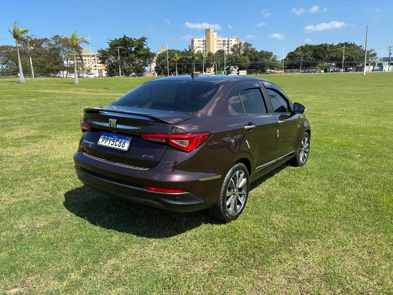 Fiat Cronos Precision 1.8 16V Flex Aut. 2018 - Foto 2