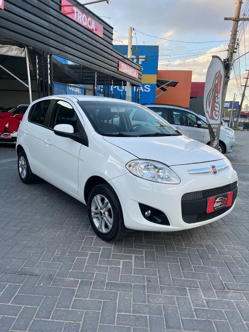 Fiat Palio Attractive 1.0 EVO Fire Flex 8V 5P 2016 - Foto 3