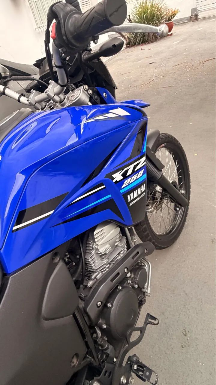 XTZ Lander 250 - Foto 4