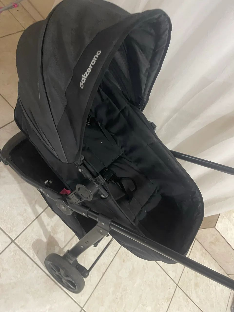Vendo carrinho de bebê Moisés 