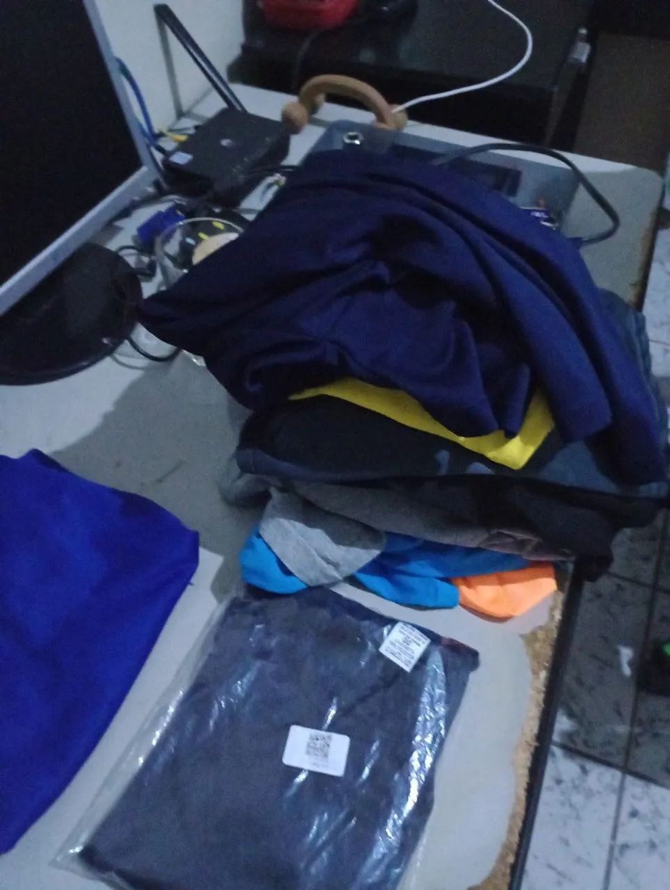 Camisas seminovas - Foto 2