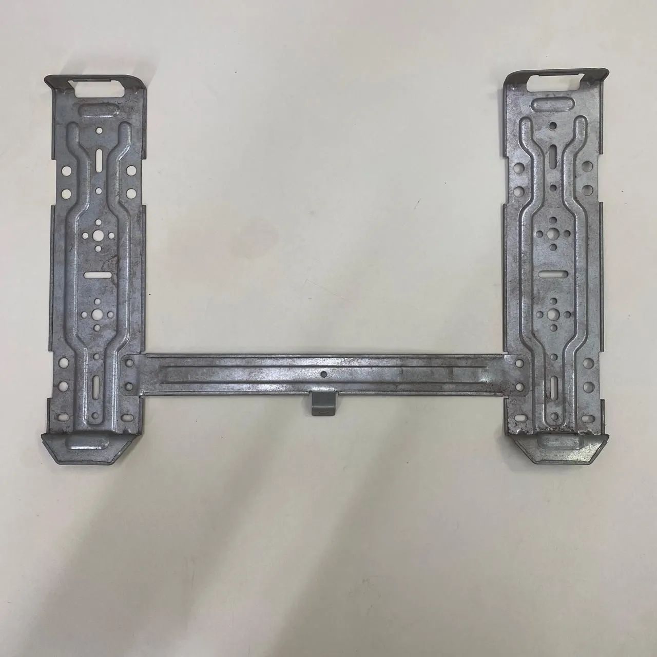 Suporte Evaporadora de ar condicionado 37×25