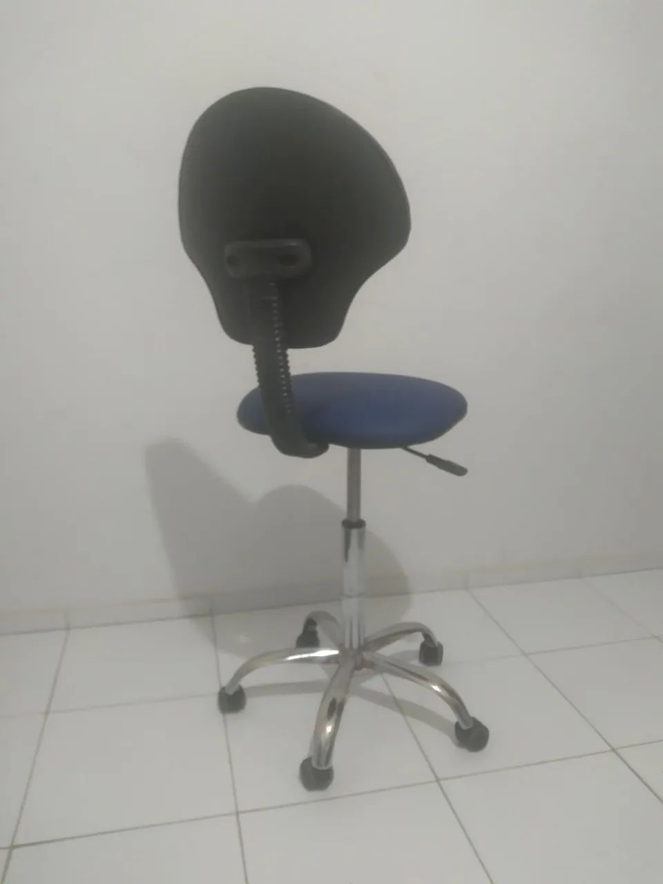 Cadeira giratória alta mocho  - Foto 3