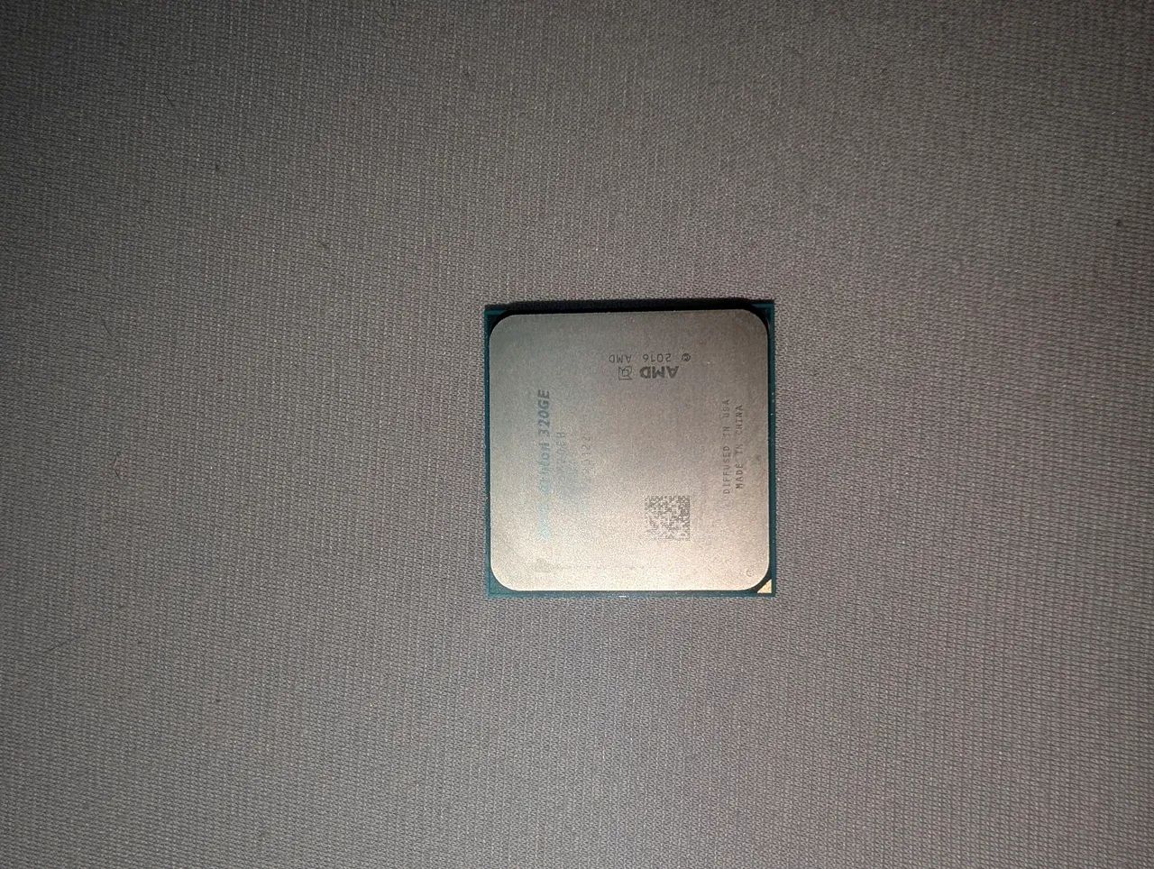 Processador AMD Athlon 320ge