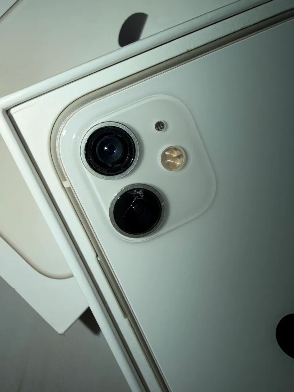 iPhone 11 128 GB Branco Usado  - Foto 4