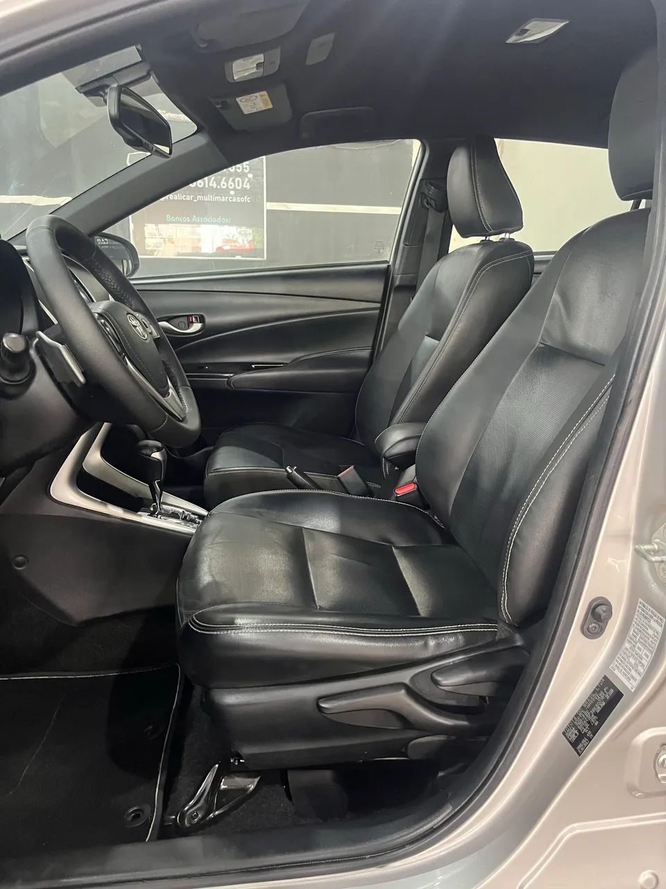 Toyota Yaris XS 1.5 Flex 16V 5P Aut. 2019 - Foto 9