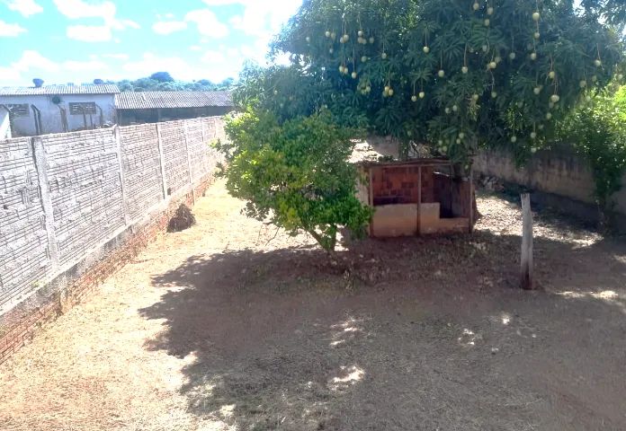 CASA COM TERRENO AMPLO CENTRO GALIA - Foto 5