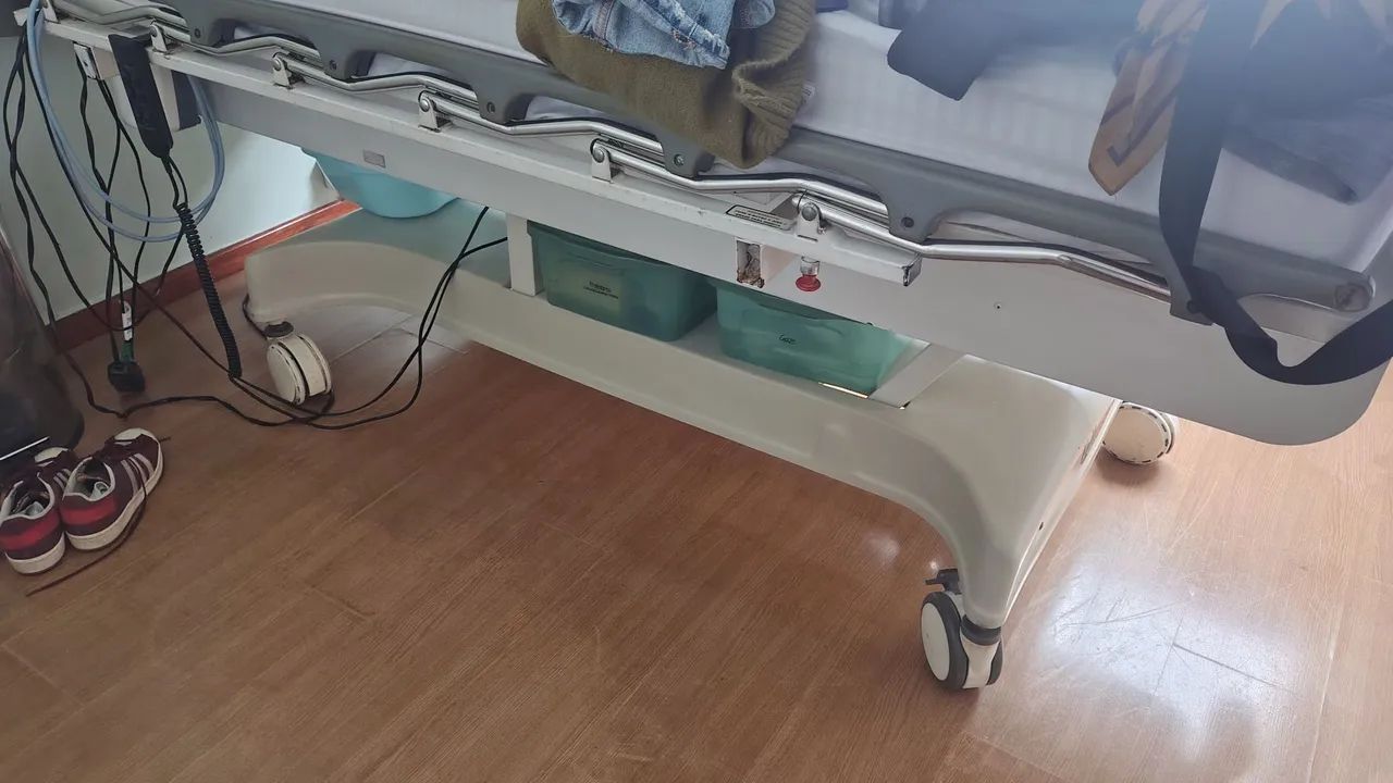 Cama hospitalar elétrica  - Foto 2
