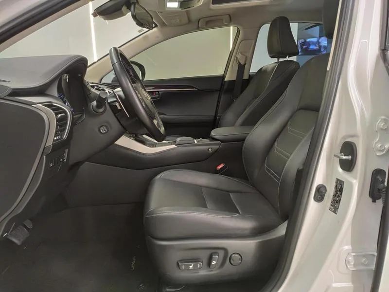 Lexus NX-300 H Luxury 2.5 16V Aut., foto 6 de 20