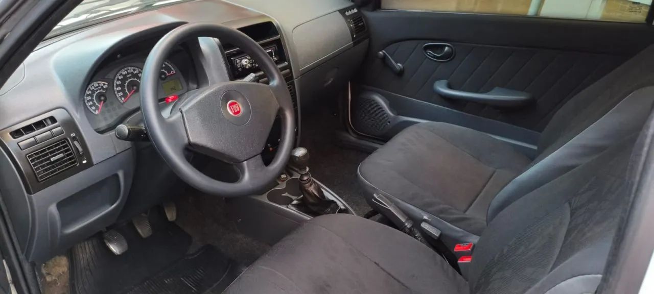 Fiat Strada 1.4 MPI Fire Flex 8V CS 2011 - Foto 2
