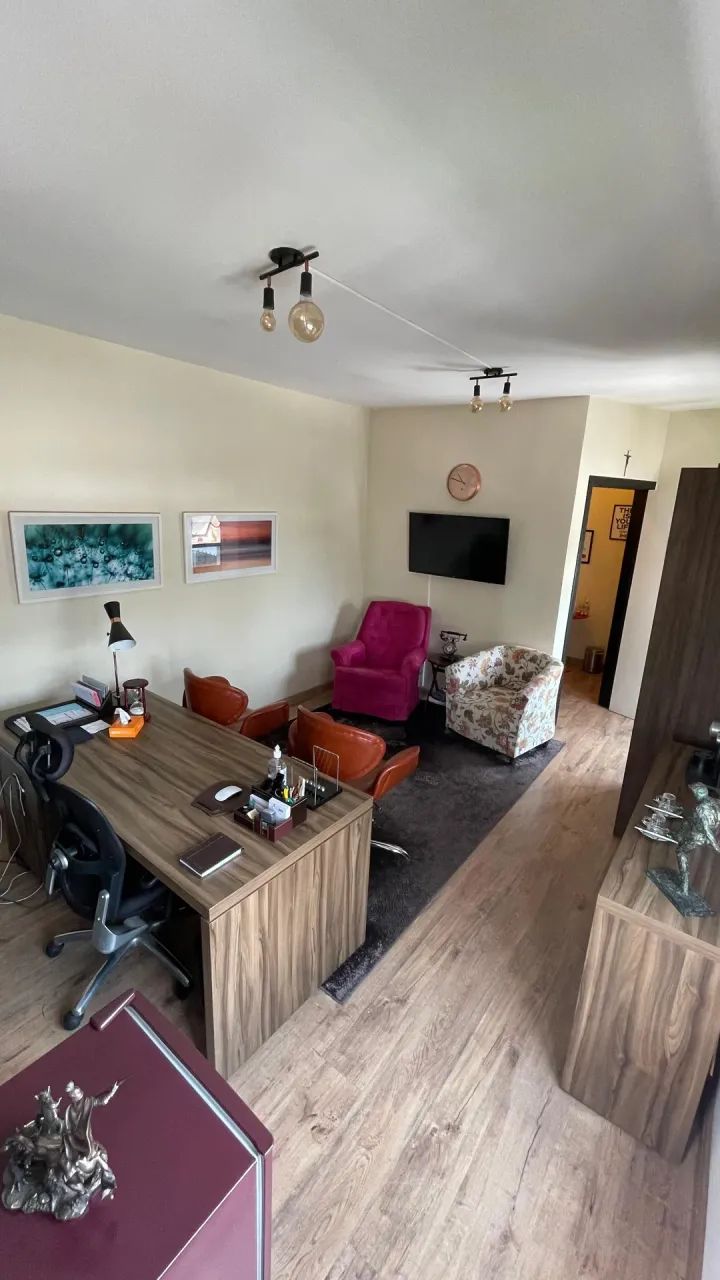 Sala Comercial 25m² no 3º Andar | Vila Guaianazes | SJC/SP