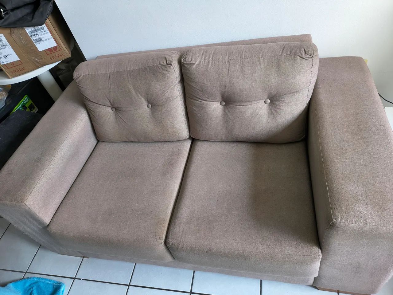 Vendo sofá de 2 lugares