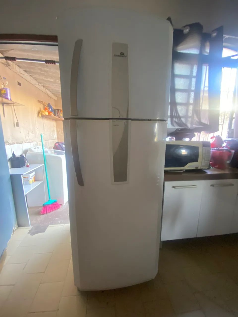 VENDO GELADEIRA EM BOM ESTADO ! - Foto 3