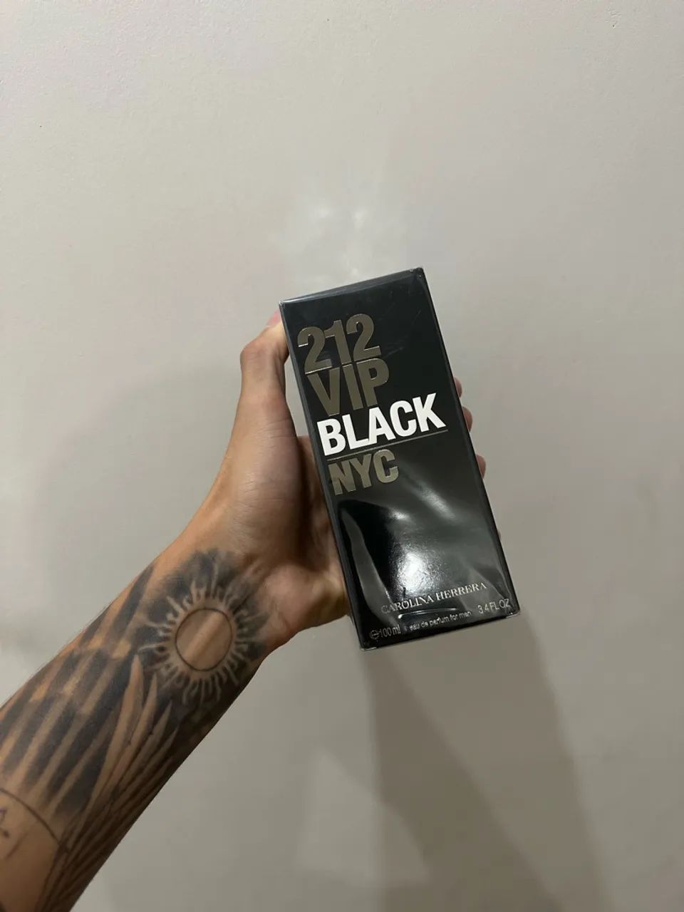Perfume 212 VIP Black