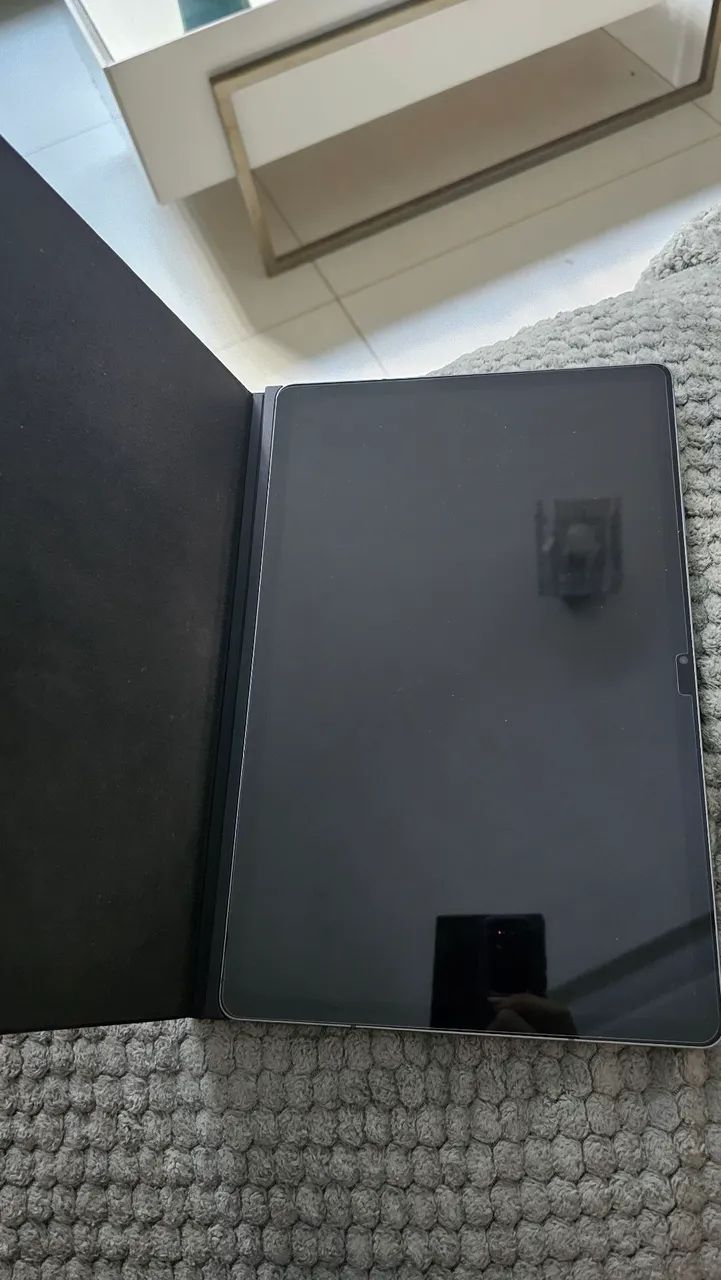 Tablet Samsung S9 FE PLUS, 8GB RAM 128GB de Memória. Excelente