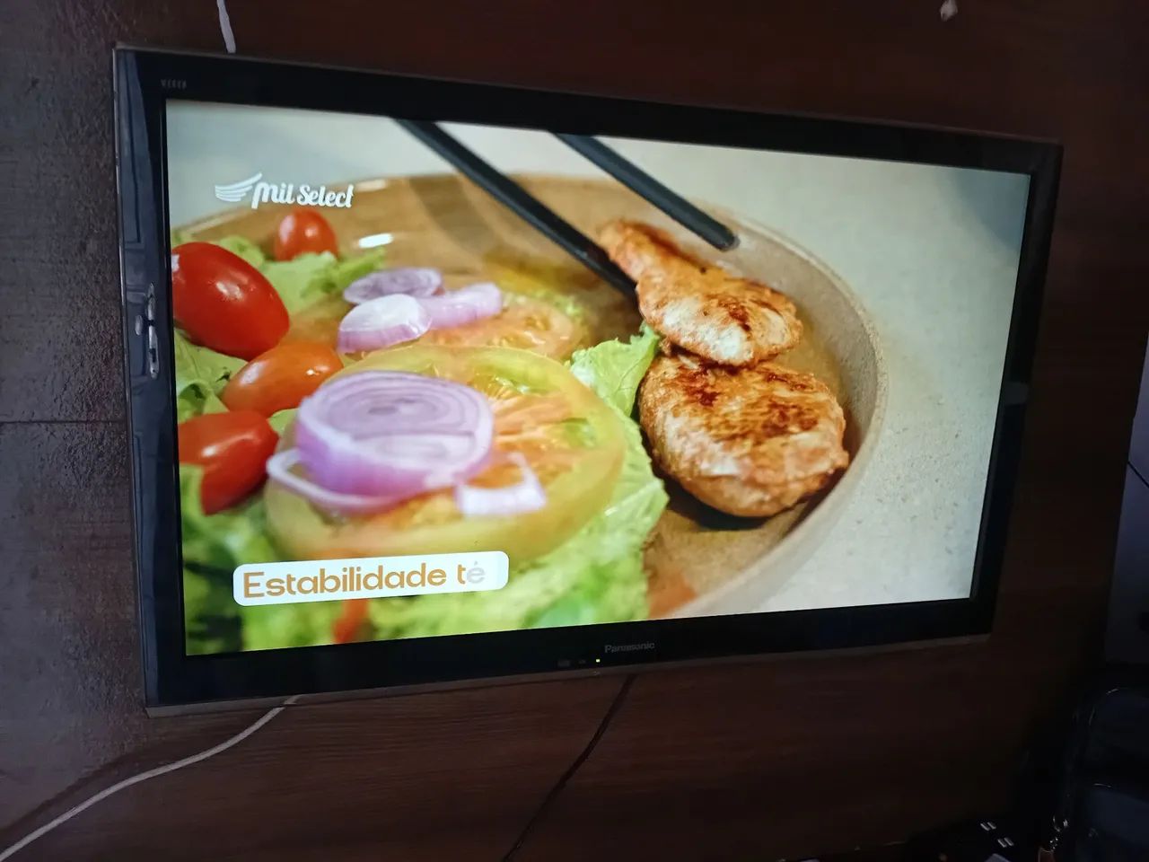 Vende se uma TV LED Panasonic 32 Polegadas  - Foto 5